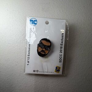 DC Comics Black Lightning Enamel Pin FanSets SDCC 2018 Exclusive Limited Edition